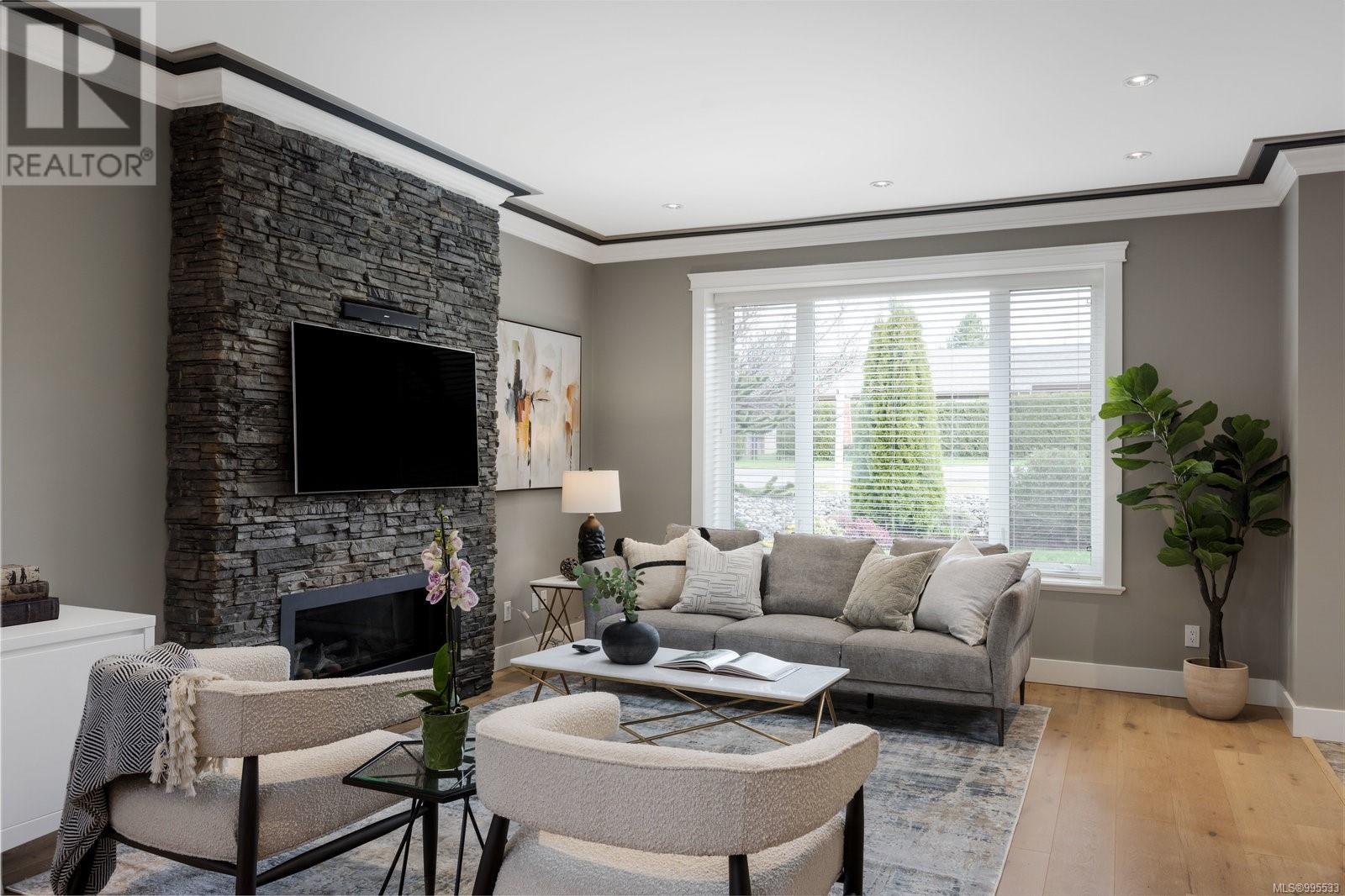 Property at 1147 Verdier Ave image 3
