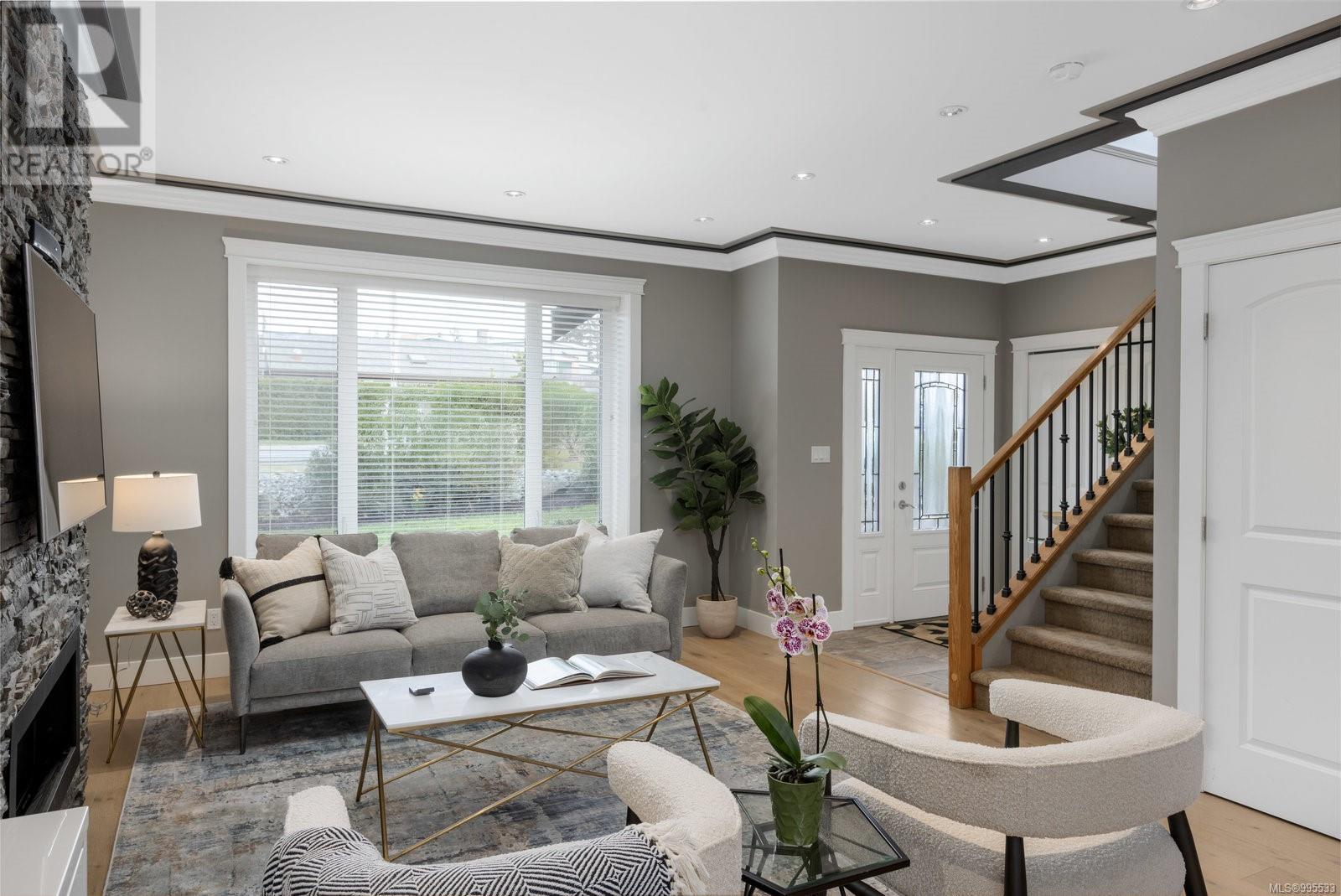 Property at 1147 Verdier Ave image 5