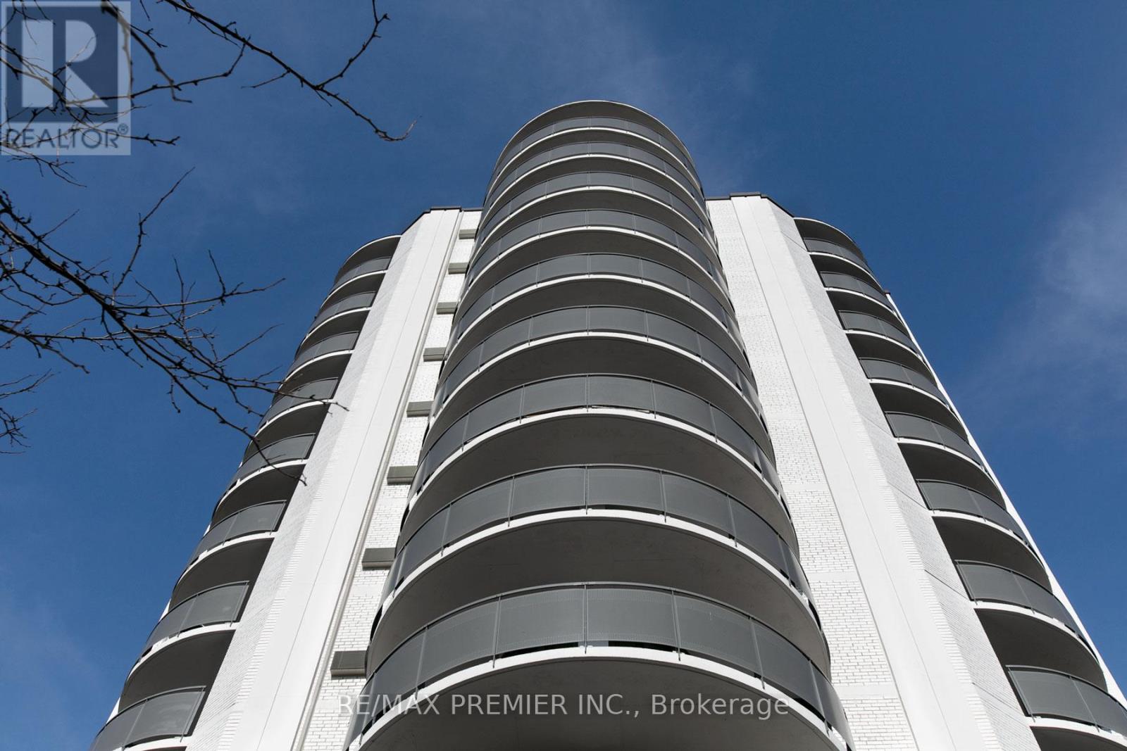 602 - 485 HURON STREET, Toronto, Ontario
