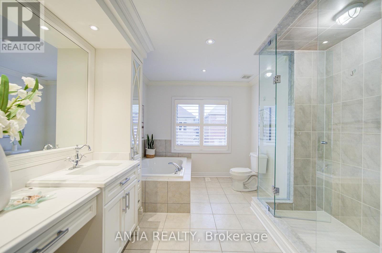 56 Busch Avenue, Markham, Ontario  L6C 0V4 - Photo 34 - N12085014