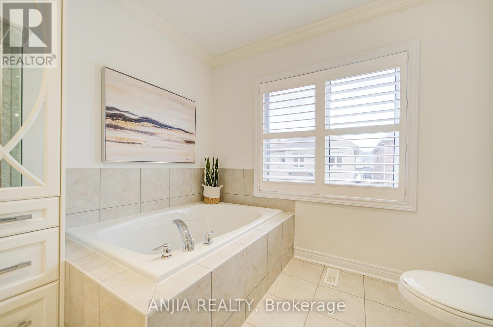 56 Busch Avenue, Markham, Ontario  L6C 0V4 - Photo 37 - N12085014