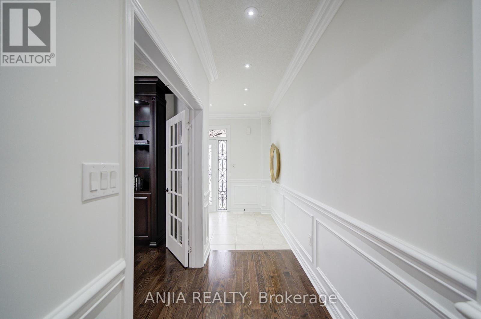 56 Busch Avenue, Markham, Ontario  L6C 0V4 - Photo 6 - N12085014
