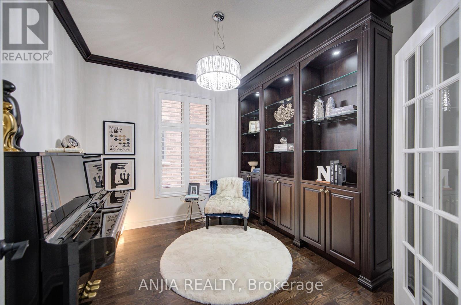 56 Busch Avenue, Markham, Ontario  L6C 0V4 - Photo 7 - N12085014