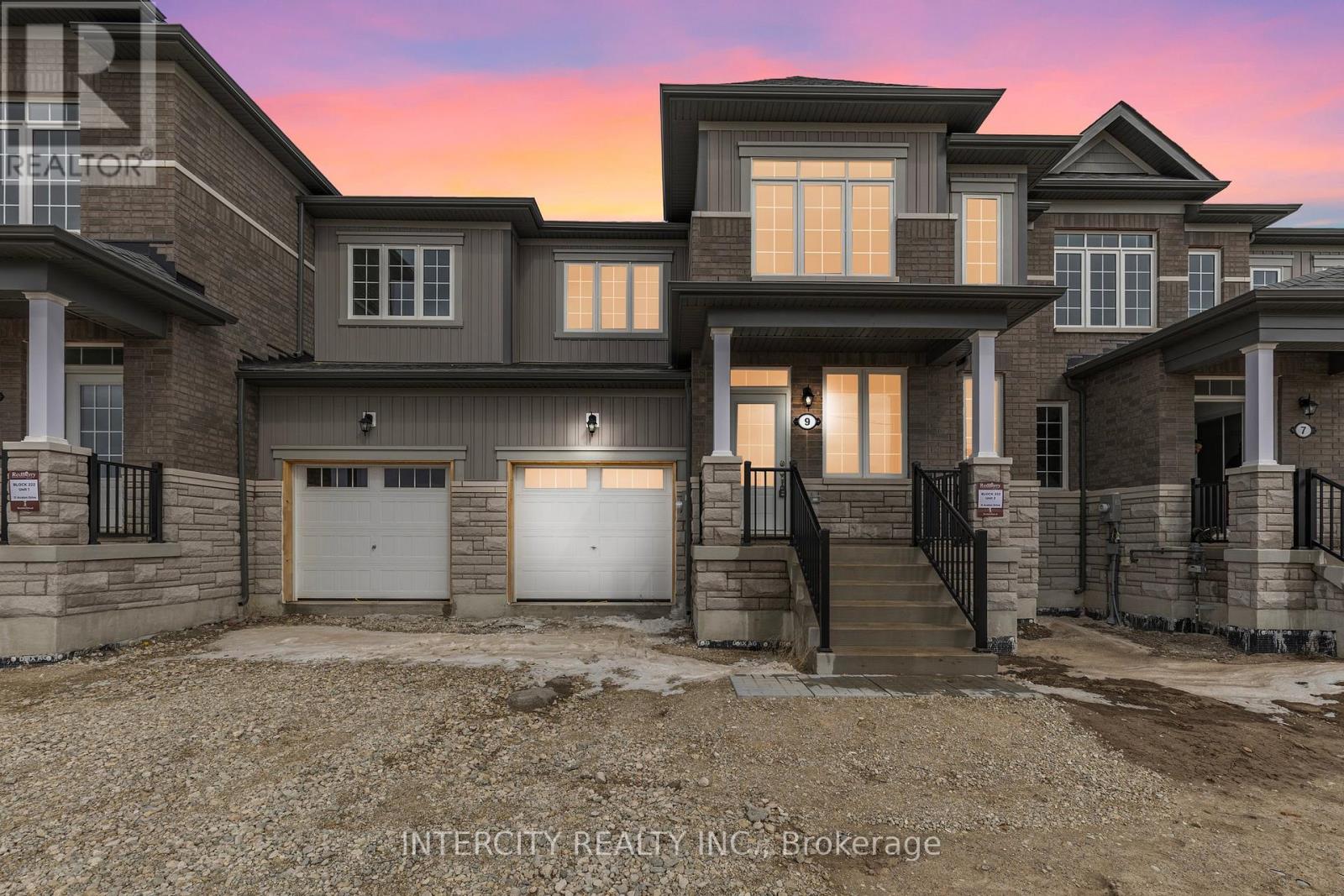 9 AVALON DRIVE, Wasaga Beach, Ontario