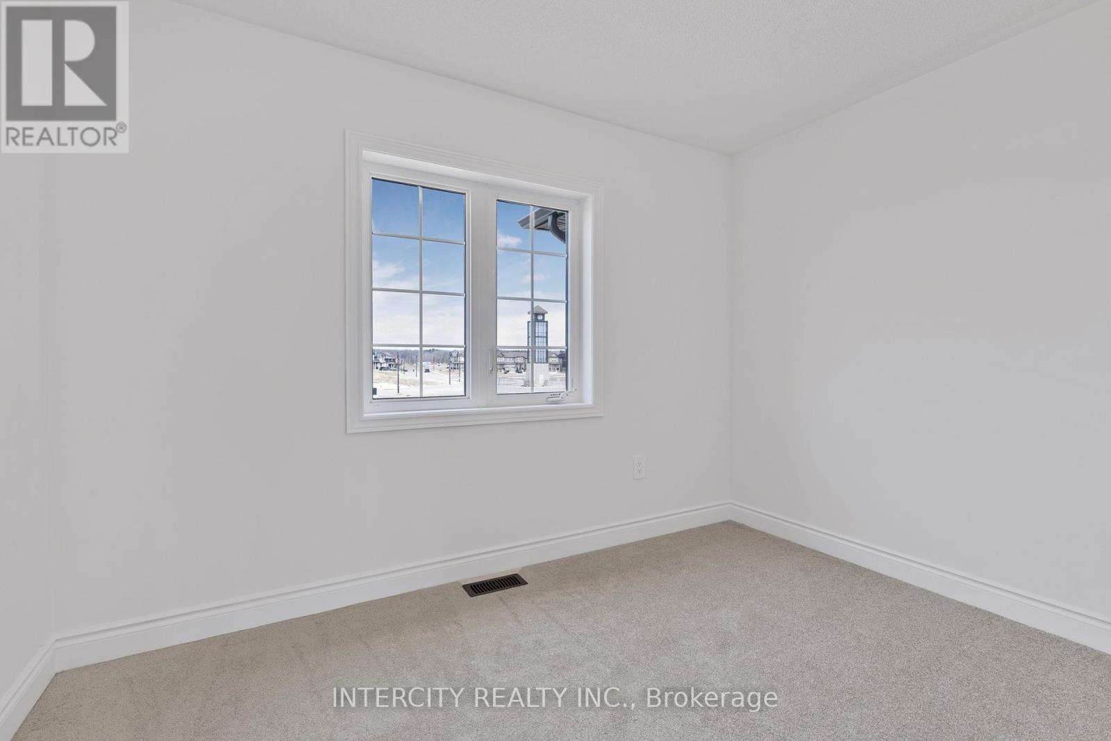 9 Avalon Drive, Wasaga Beach, Ontario  L9R 0M2 - Photo 23 - S12084949