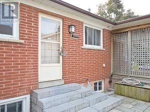 (Upper) - 28 Ladore Drive, Brampton, Ontario  L6Y 1V5 - Photo 20 - W12085010