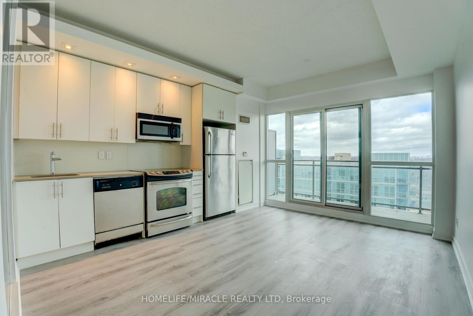 2222 - 165 Legion Road N, Toronto, Ontario  M8Y 0B3 - Photo 10 - W12085017