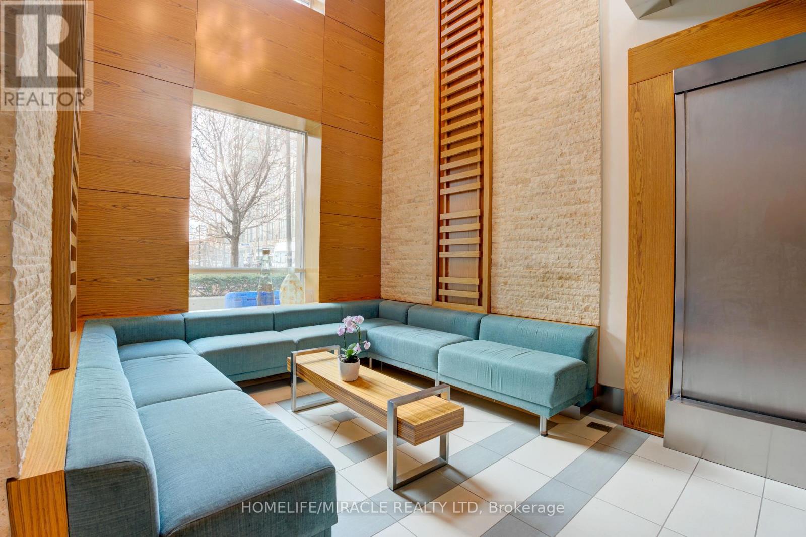 2222 - 165 Legion Road N, Toronto, Ontario  M8Y 0B3 - Photo 16 - W12085017