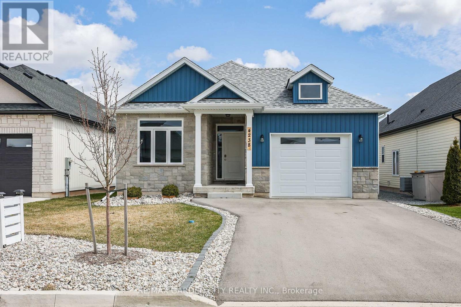 Property at 4238 VILLAGE CREEK DRIVE image 1