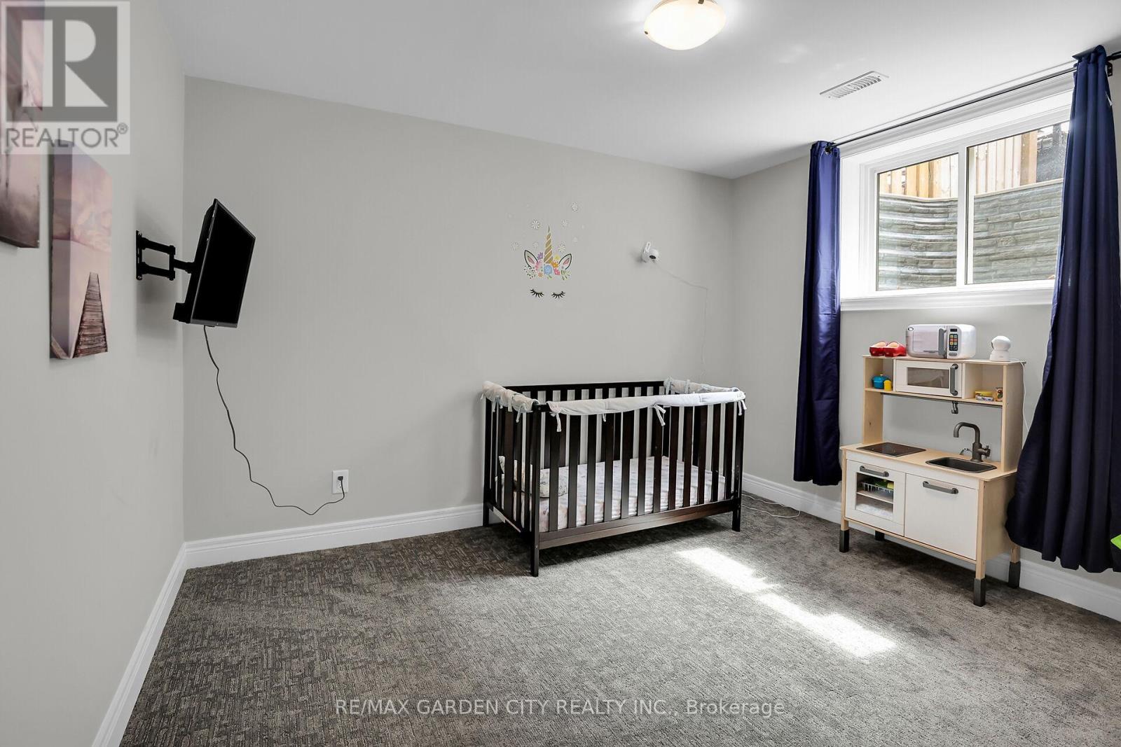 4238 Village Creek Drive, Fort Erie, Ontario  L0S 1S0 - Photo 24 - X12084955