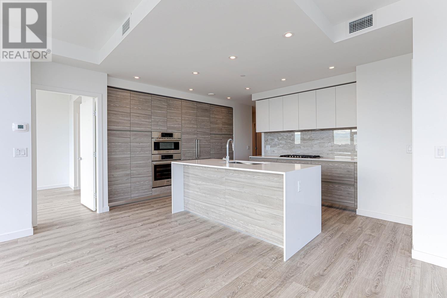 3207 680 Quayside Drive, New Westminster, British Columbia  V3M 0P2 - Photo 11 - R2943387