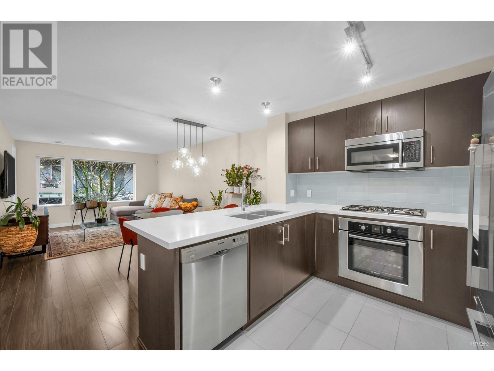 205 3163 Riverwalk Avenue, Vancouver, British Columbia  V5S 0A8 - Photo 3 - R2989475