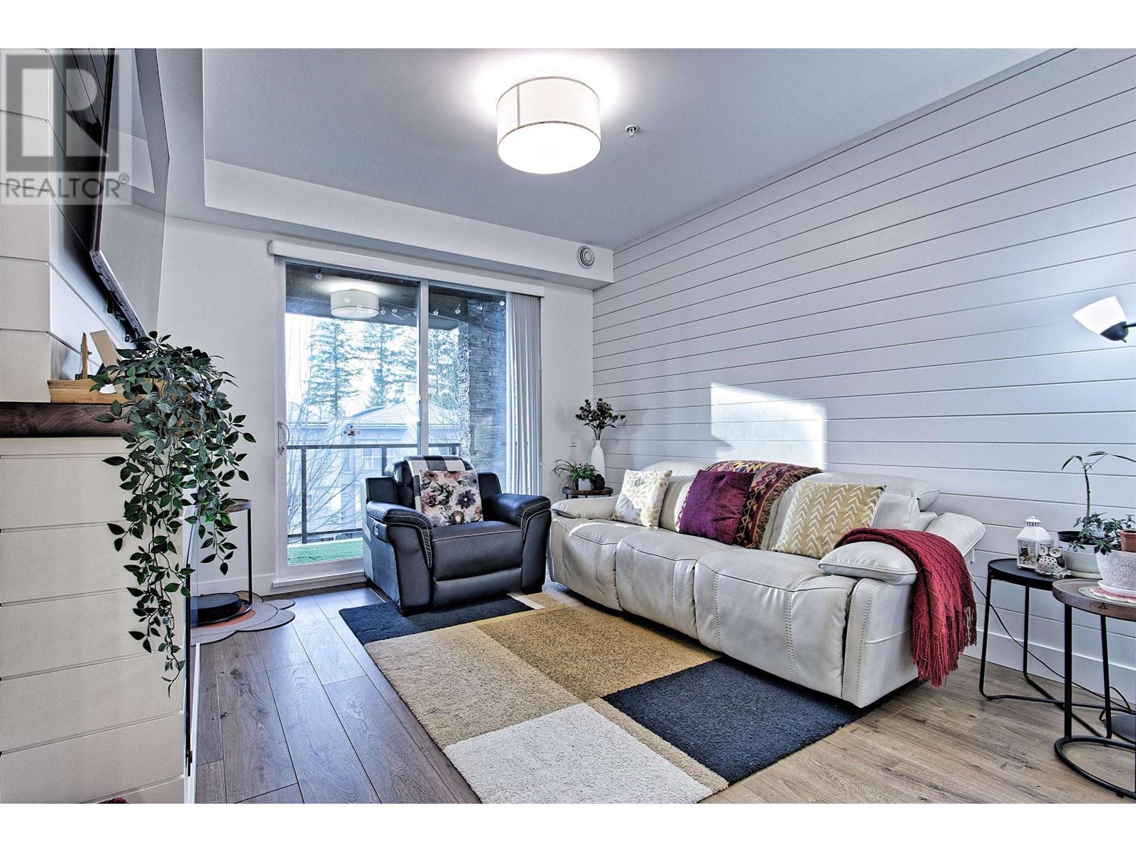 Property at 303 12460 191 STREET image 3