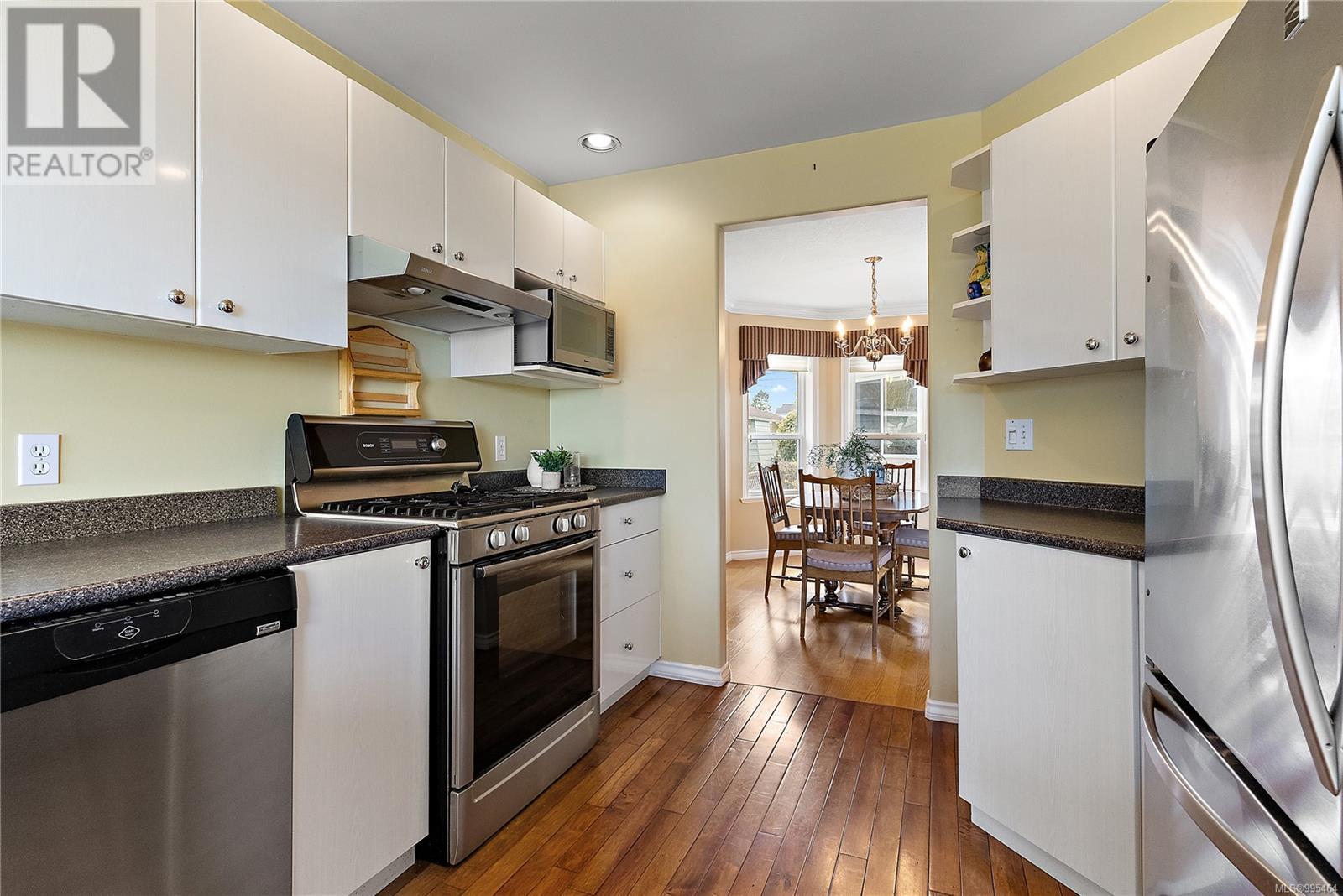 Property at 10237 Resthaven Dr image 4