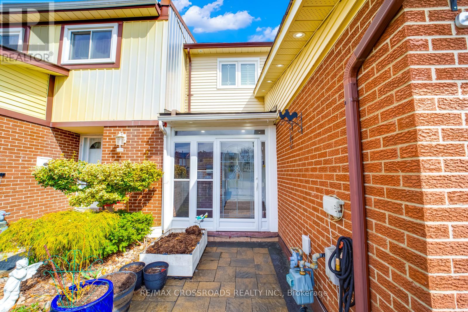 Property at 146 QUANTRELL TRAIL image 3