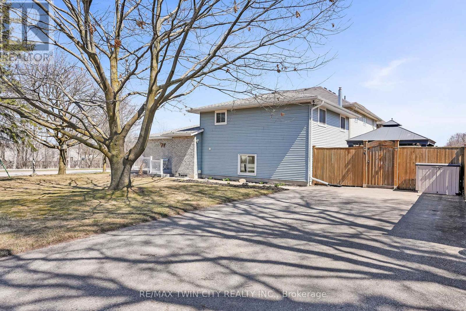 Property at 101 ROTHSAY AVENUE image 3