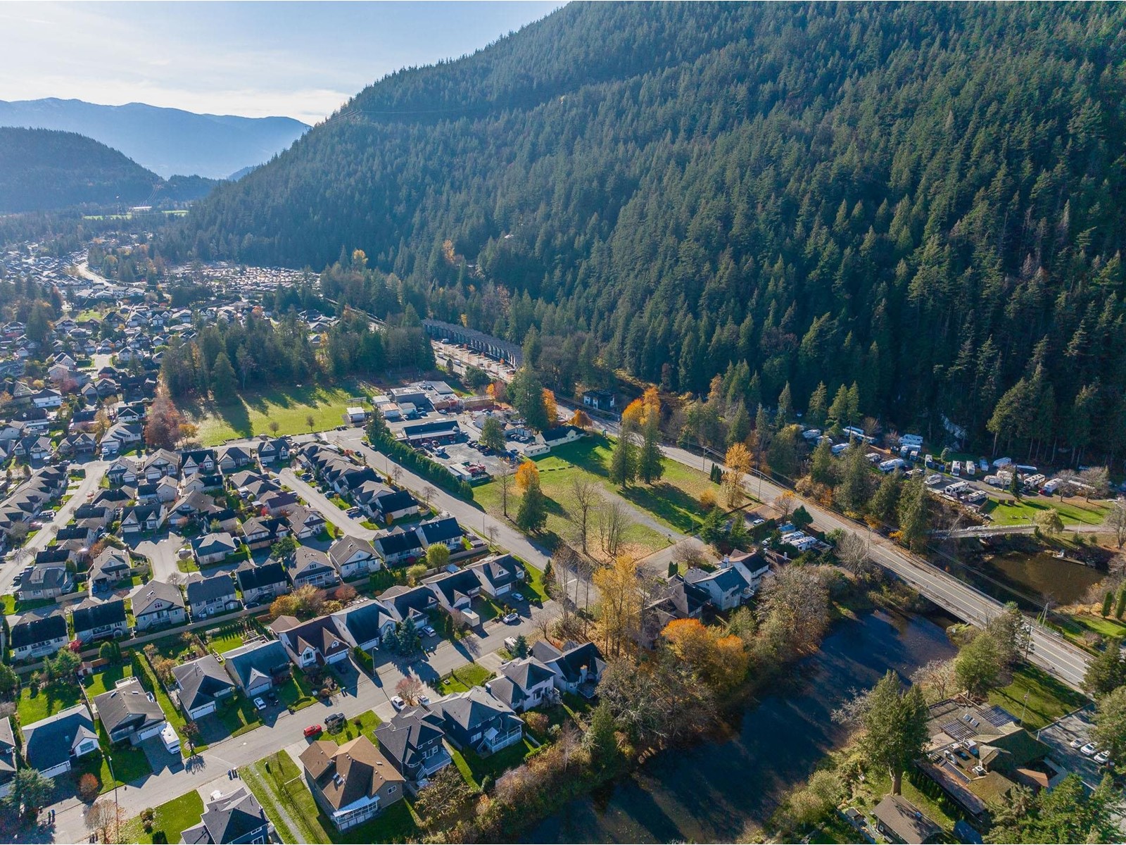 225 Miami River Drive, Harrison Hot Springs, Harrison Hot Springs, British Columbia  V0M 1K0 - Photo 22 - R2965293