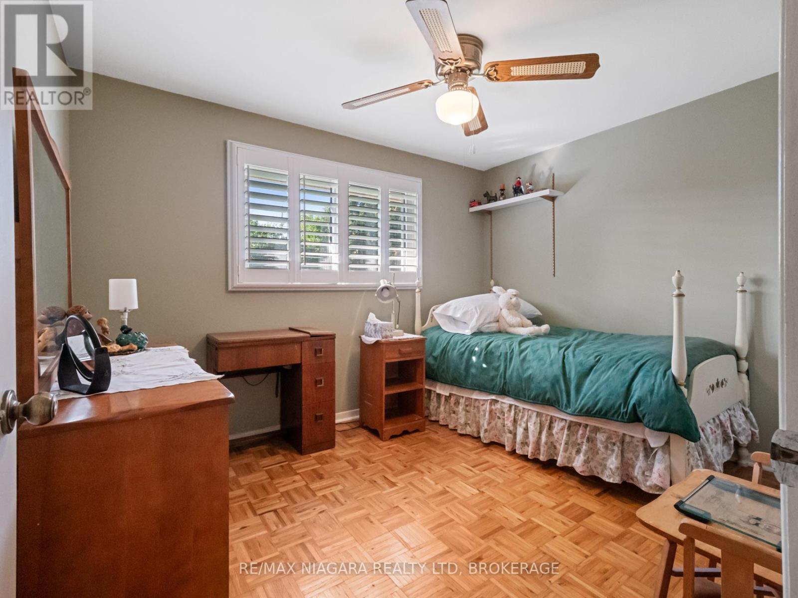 134 Champlain Drive N, Fort Erie, Ontario  L2A 1Z8 - Photo 15 - X12085049