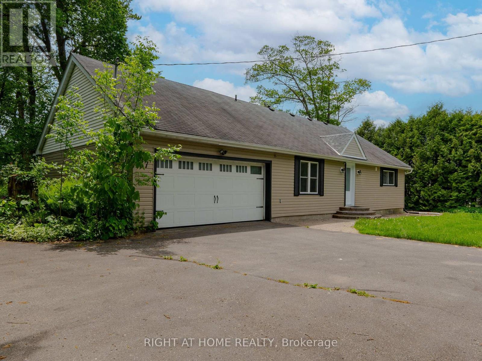 37 Morgans Road, East Gwillimbury, Ontario  L9N 0E7 - Photo 22 - N12085092