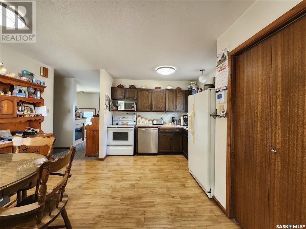 305 9th Avenue, Broadview, Saskatchewan  S0G 0K0 - Photo 19 - SK002854