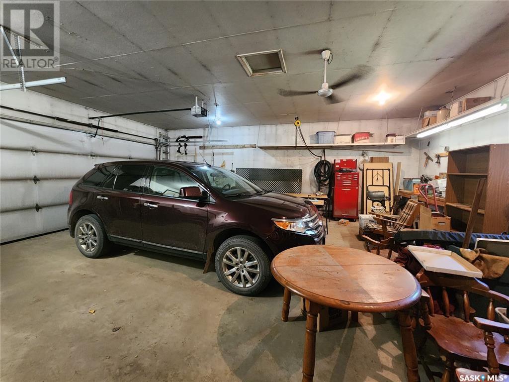 305 9th Avenue, Broadview, Saskatchewan  S0G 0K0 - Photo 36 - SK002854