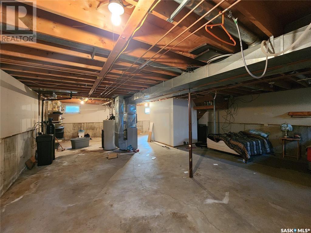 305 9th Avenue, Broadview, Saskatchewan  S0G 0K0 - Photo 41 - SK002854