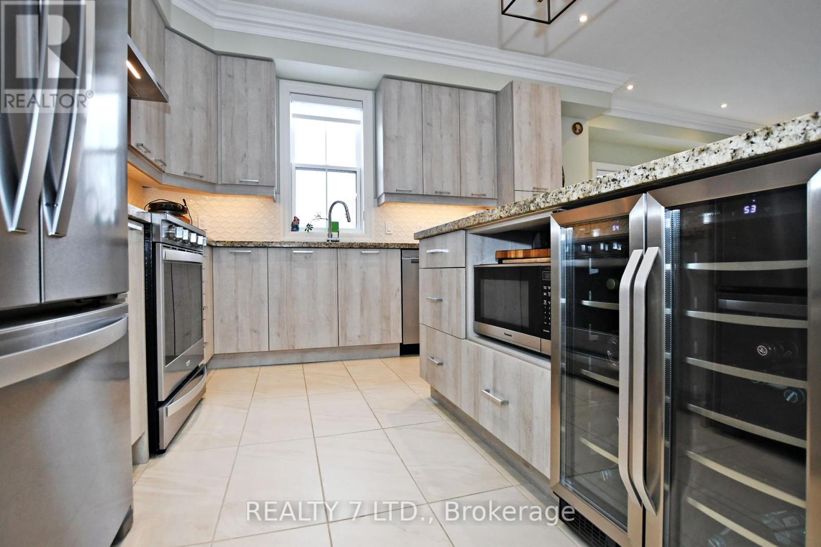 53 Aberdeen Lane S, Niagara-On-The-Lake, Ontario  L0S 1J0 - Photo 10 - X12085083
