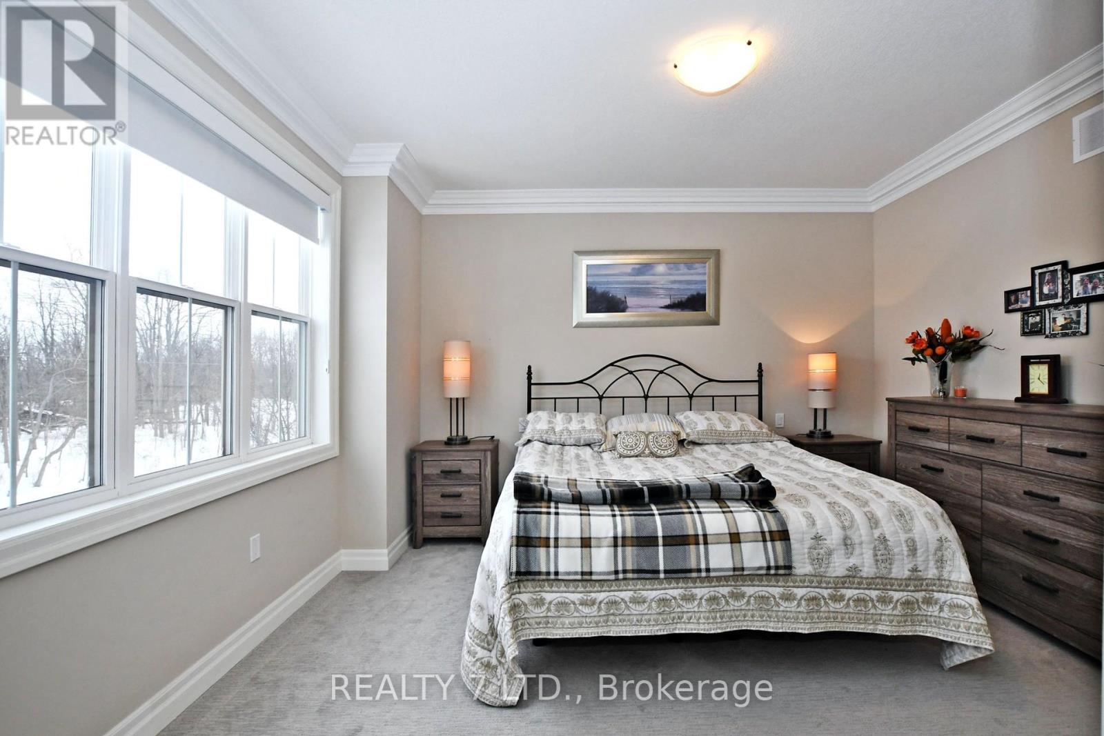 53 Aberdeen Lane S, Niagara-On-The-Lake, Ontario  L0S 1J0 - Photo 17 - X12085083