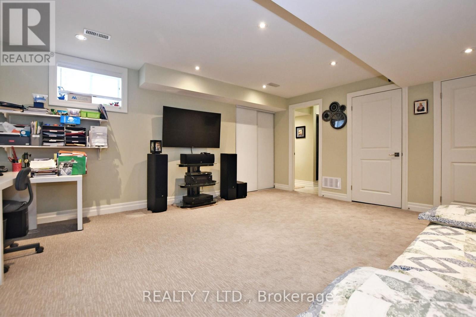 53 Aberdeen Lane S, Niagara-On-The-Lake, Ontario  L0S 1J0 - Photo 32 - X12085083