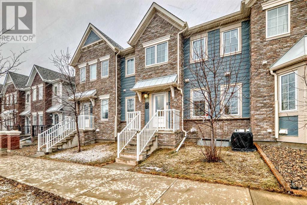 Property at 31 Yorkville Avenue SW image 4
