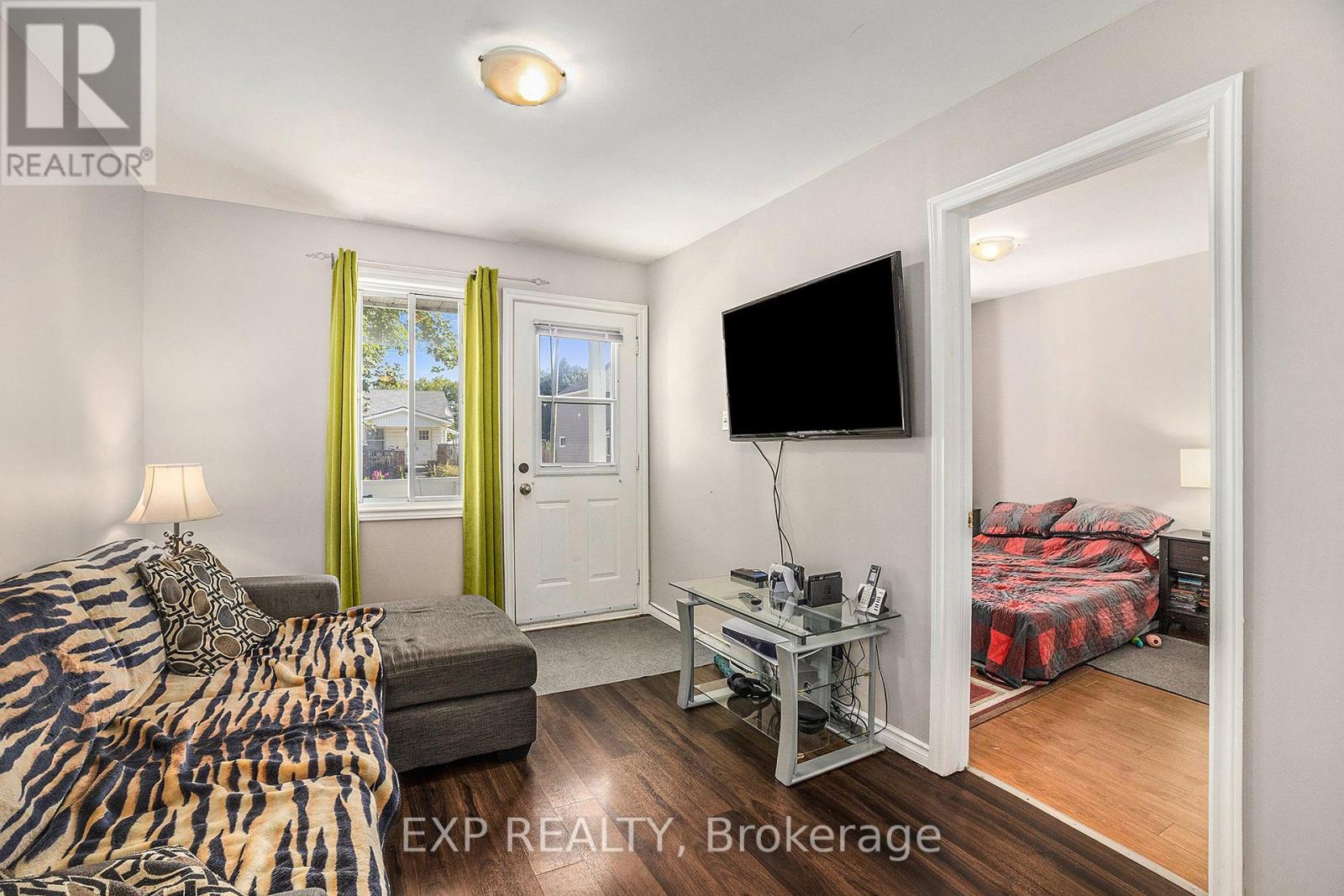 Property at 28 LEFEBVRE AVENUE image 4