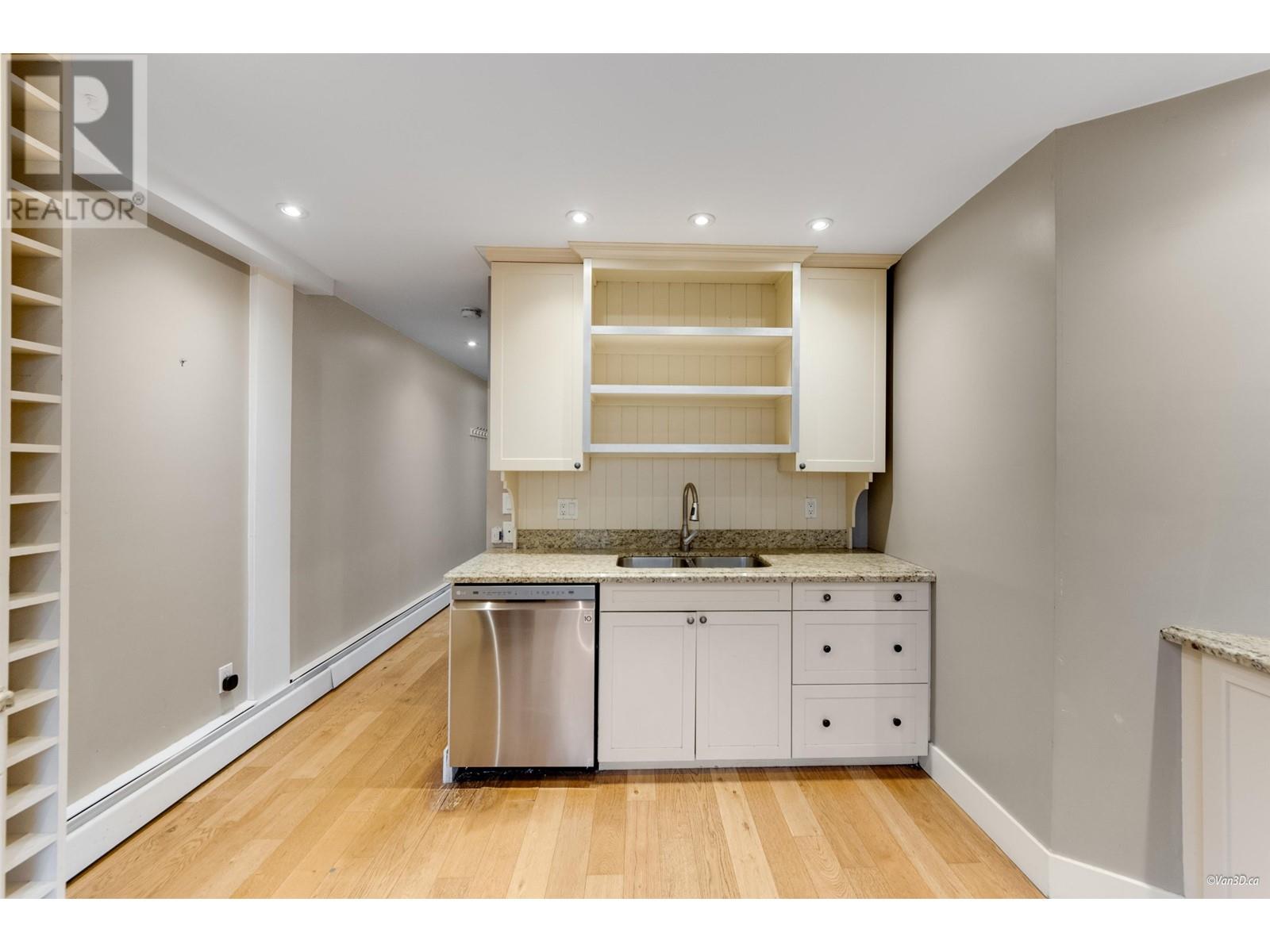 Property at 17 870 W 7TH AVENUE image 5