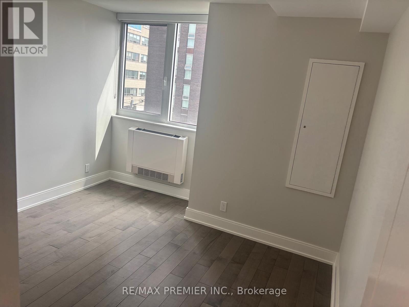 408 - 11 Walmer Road, Toronto, Ontario  M5R 2R5 - Photo 12 - C12085121