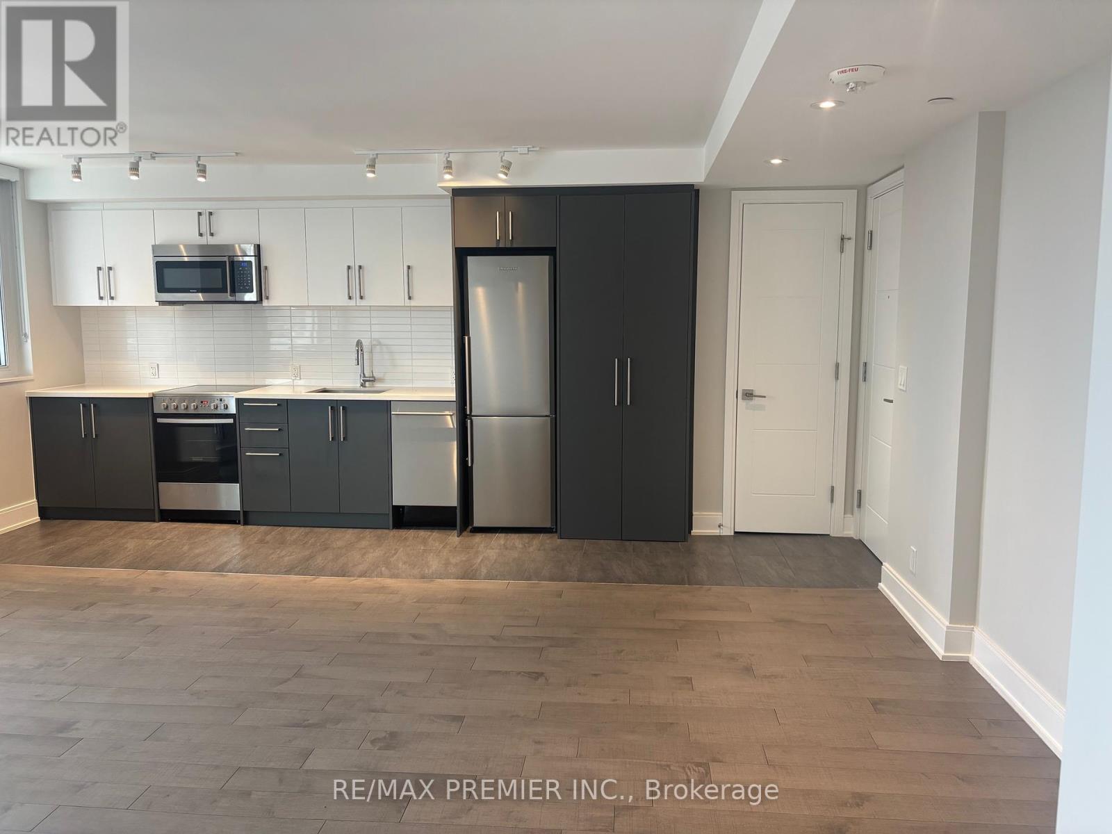 408 - 11 Walmer Road, Toronto, Ontario  M5R 2R5 - Photo 13 - C12085121