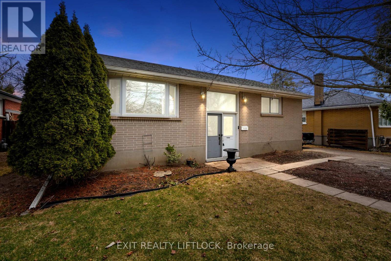 Property at 526 ERSKINE AVENUE image 3