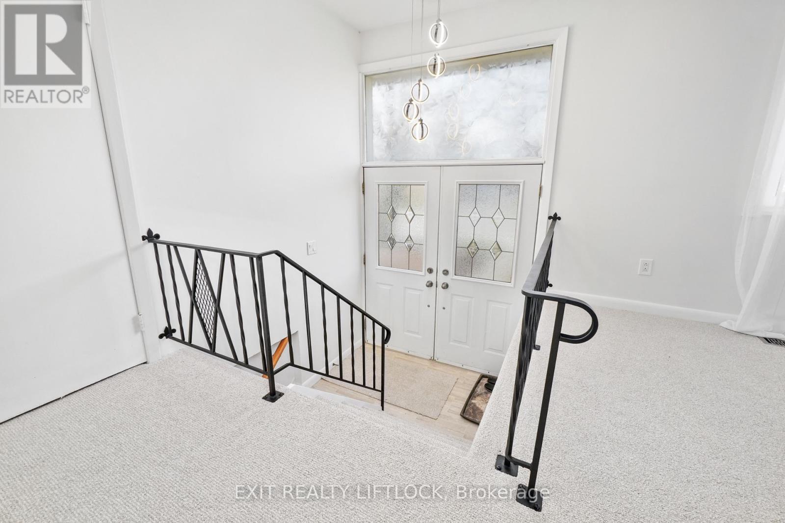 Property at 526 ERSKINE AVENUE image 5