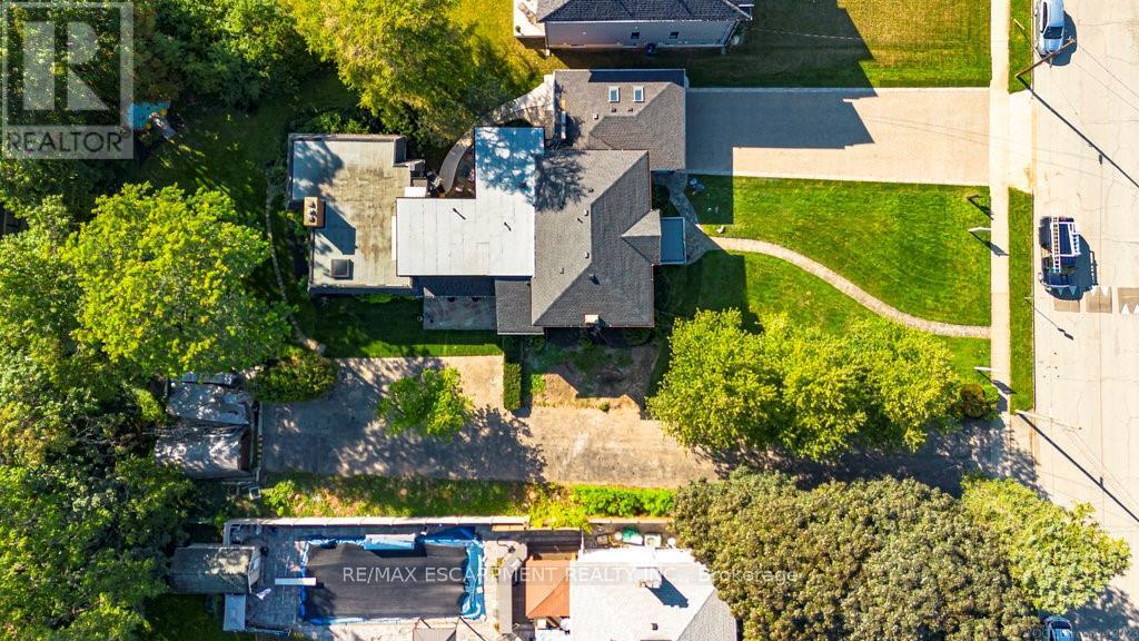 182 Concession Street, Hamilton, Ontario  L9A 1A8 - Photo 5 - X12085108