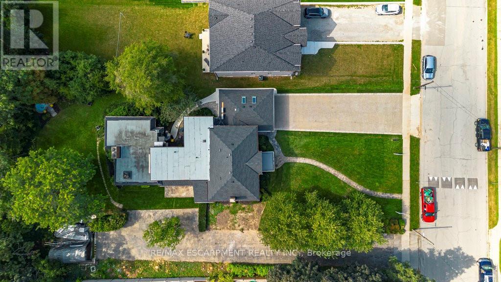 182 Concession Street, Hamilton, Ontario  L9A 1A8 - Photo 7 - X12085108