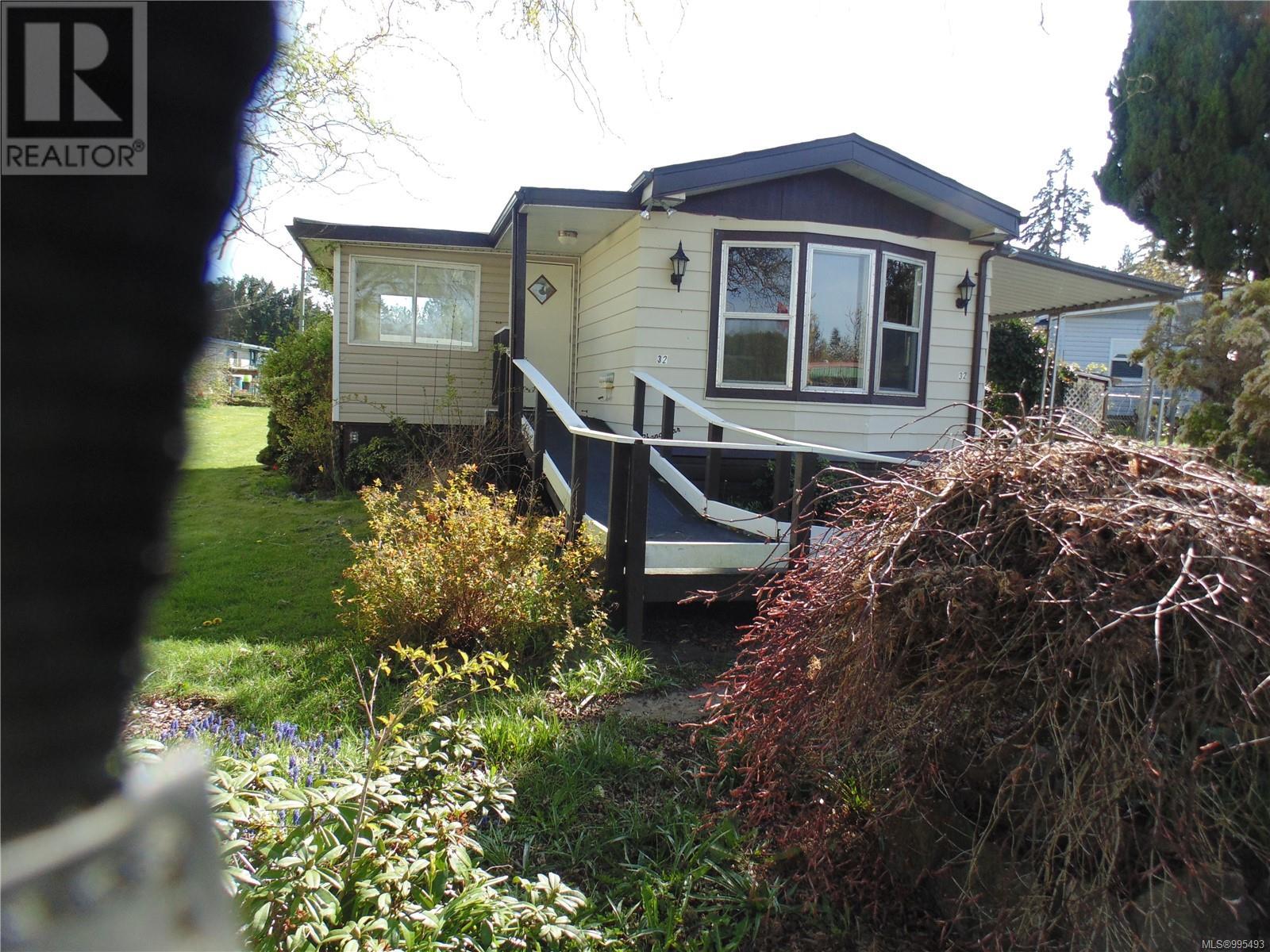 Property at 32 1572 Seabird Rd image 1