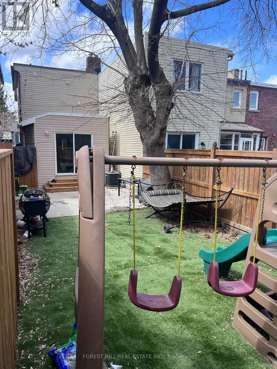 275 Blackthorn Avenue, Toronto, Ontario  M6N 3H7 - Photo 21 - W11957373