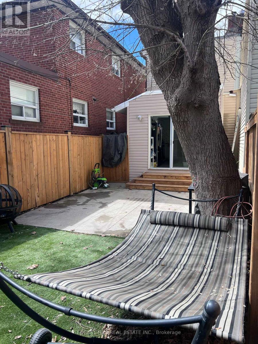 275 Blackthorn Avenue, Toronto, Ontario  M6N 3H7 - Photo 23 - W11957373