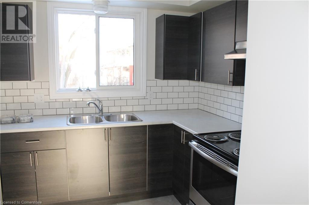 Property at 572 GLEN FORREST Boulevard Unit# A image 5
