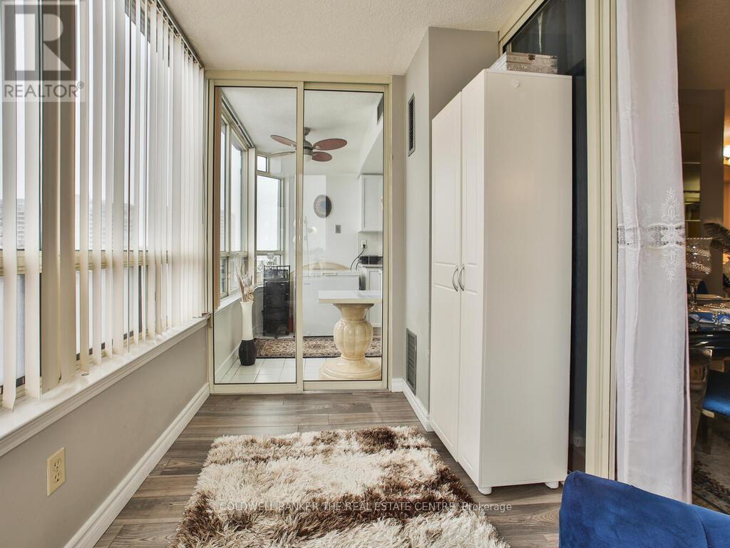 604 - 300 Alton Towers Cir Crescent, Toronto, Ontario  M1V 4X9 - Photo 18 - E12080459
