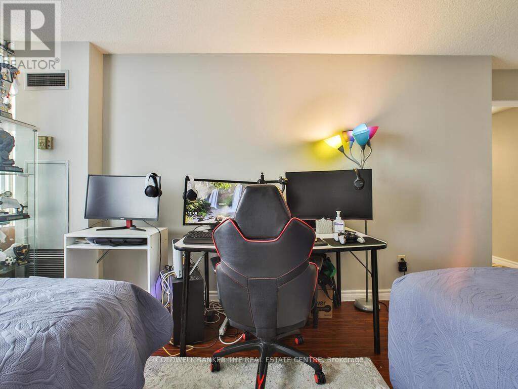 604 - 300 Alton Towers Cir Crescent, Toronto, Ontario  M1V 4X9 - Photo 24 - E12080459