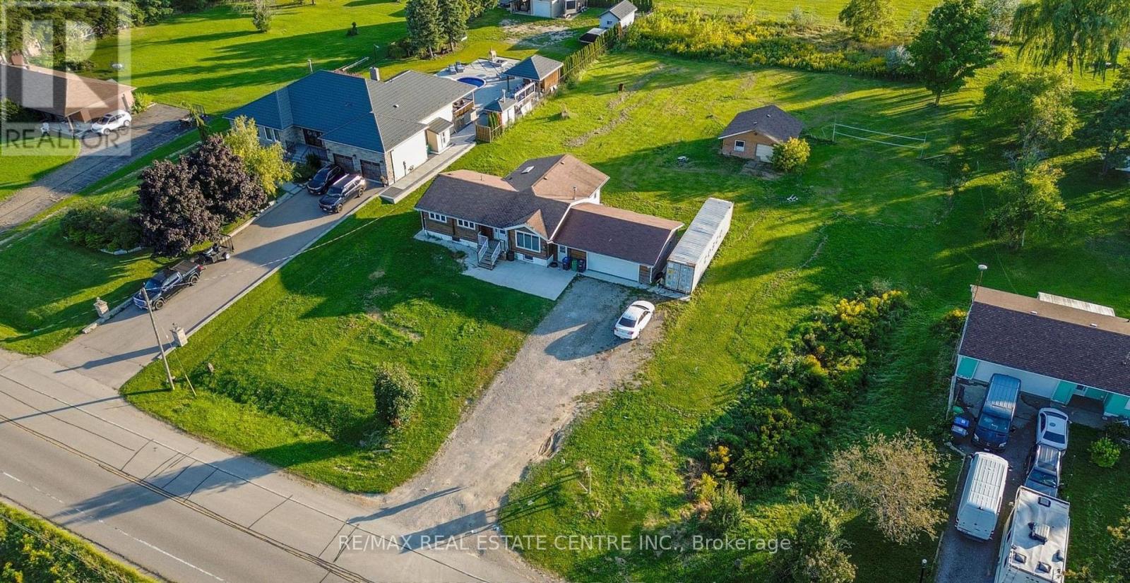 13924 Kennedy Road, Caledon, Ontario  L7C 2H3 - Photo 2 - W12081613