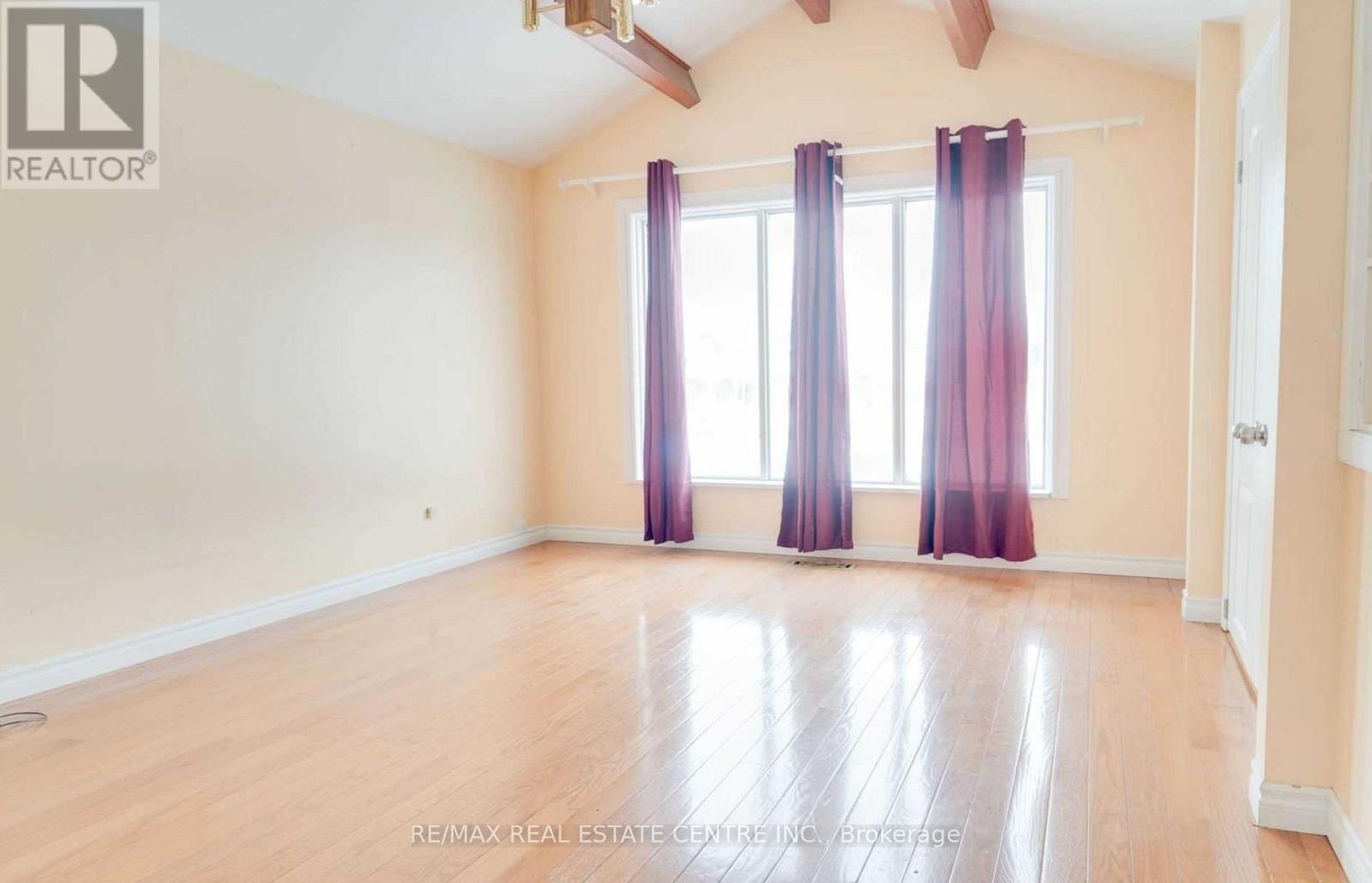 13924 Kennedy Road, Caledon, Ontario  L7C 2H3 - Photo 5 - W12081613