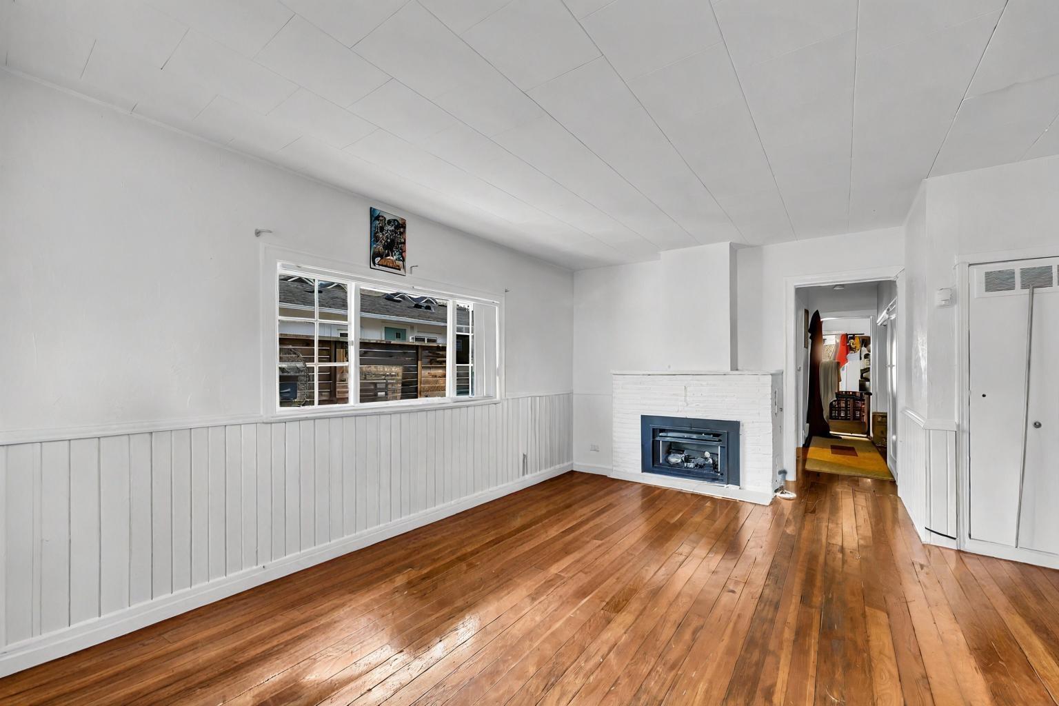 Property at 853 MAPLE STREET image 5