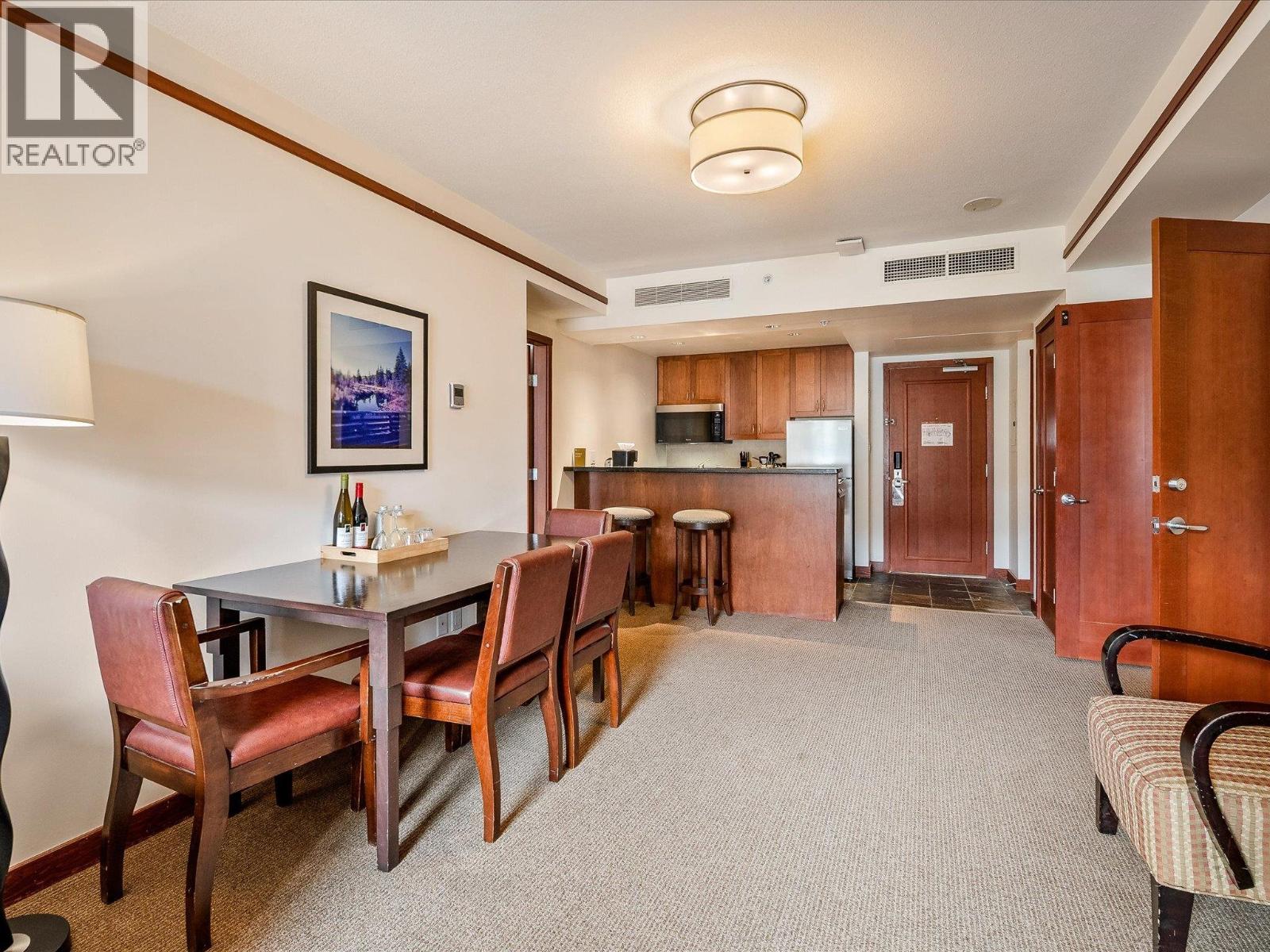 5515 4299 Blackcomb Way, Whistler, British Columbia  V8E 0X3 - Photo 6 - R2990904