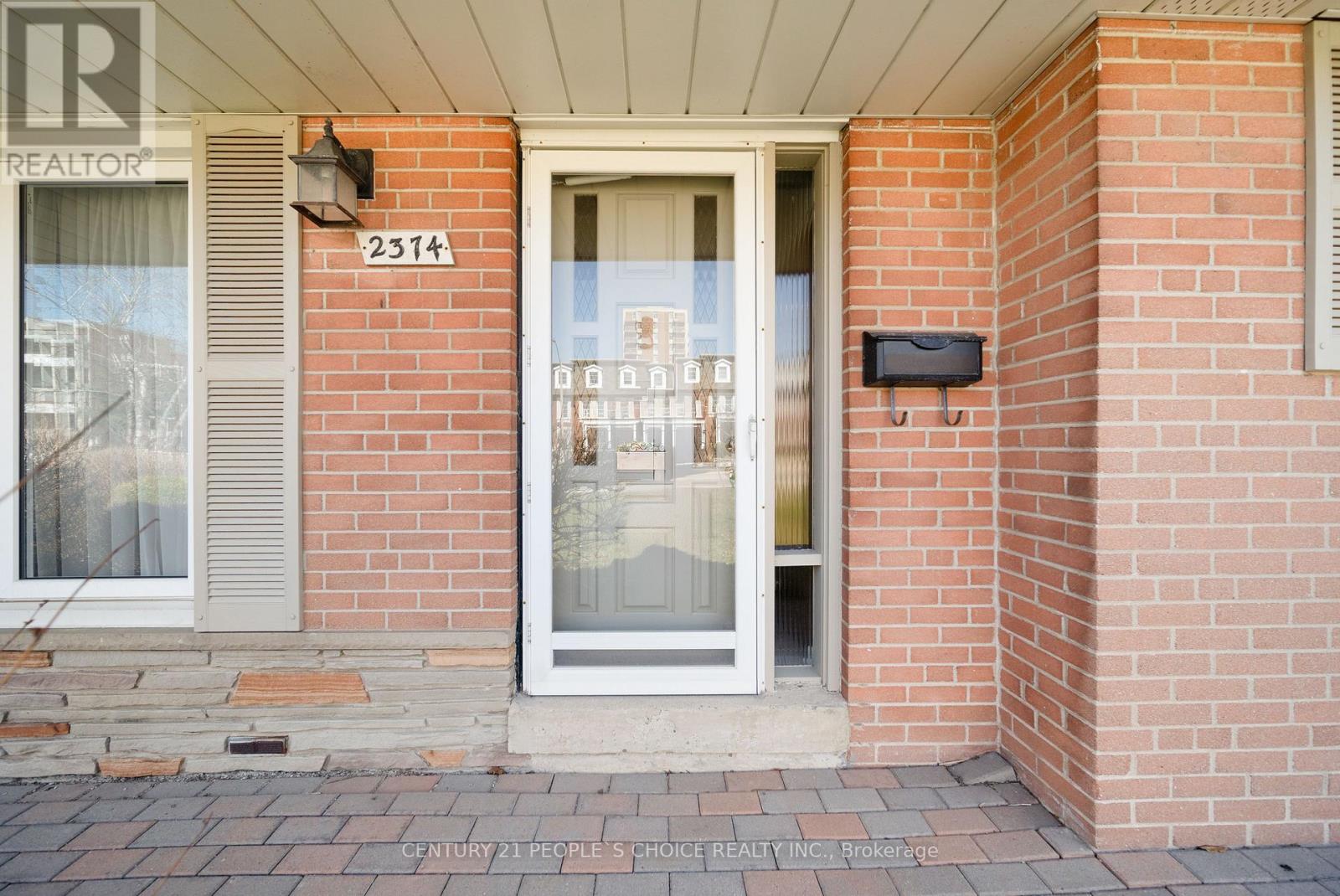Property at 2374 TRUSCOTT DRIVE image 2