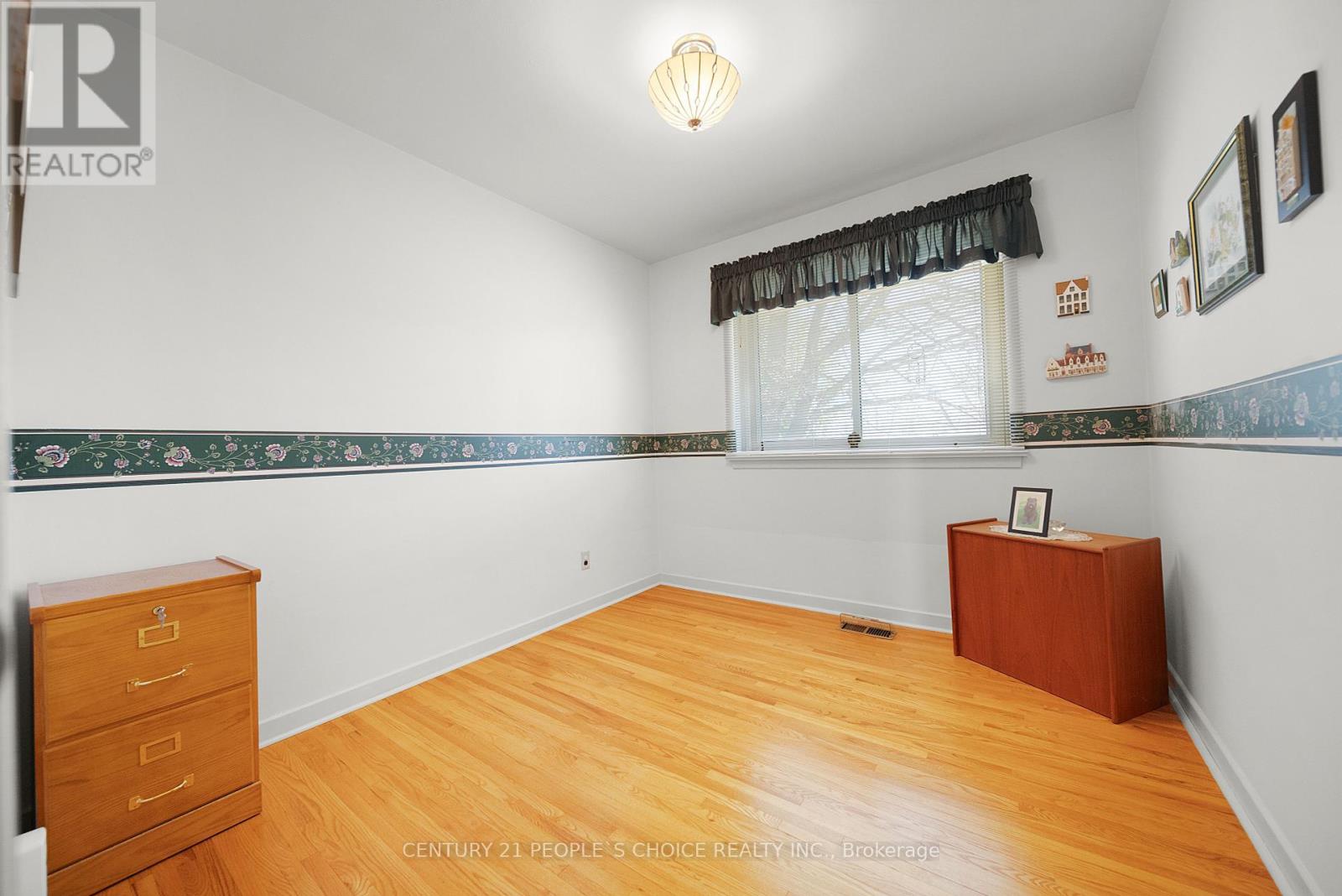 2374 Truscott Drive, Mississauga, Ontario  L5J 2B2 - Photo 21 - W12085186